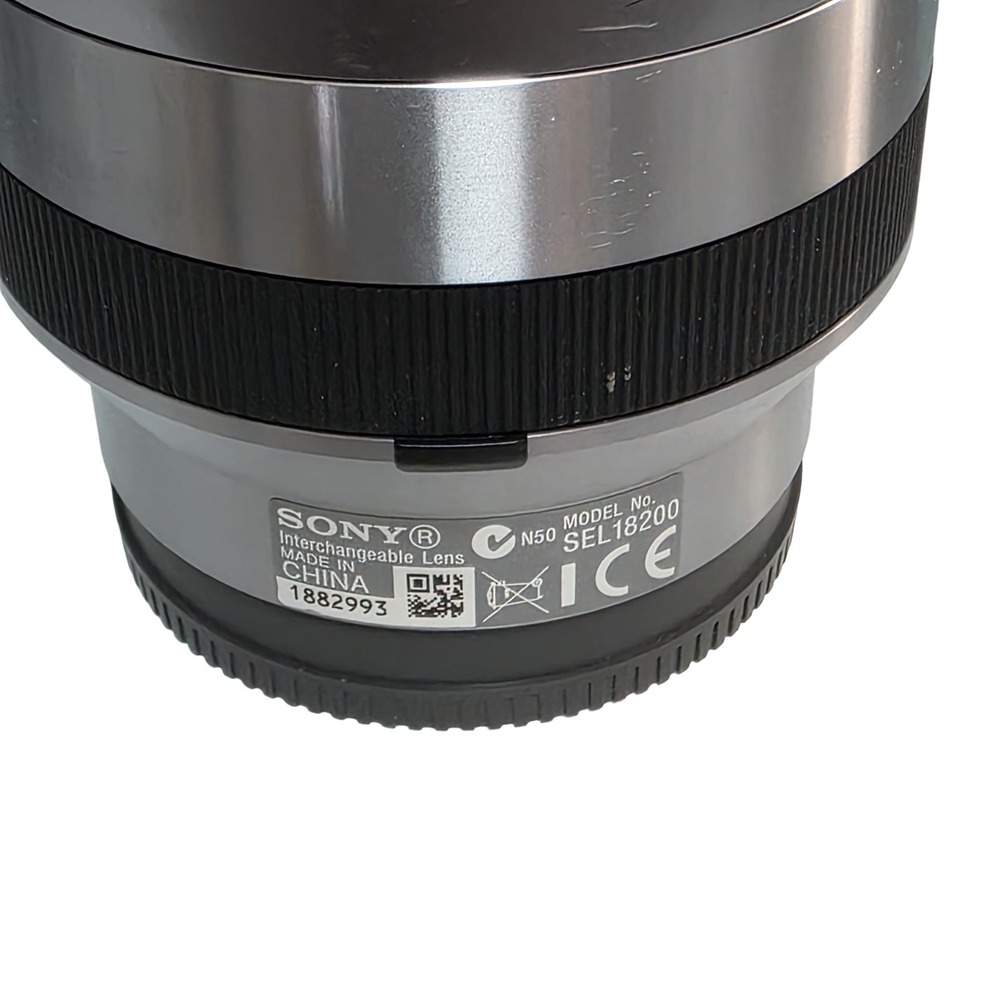 SONY 18-200mm F3.5-6.3 OSS (SEL18200) for Sony E mount With Lens Caps - Picture 9 of 14